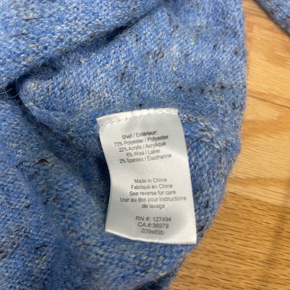 Knit Heartloom blue button up cardigan sweater - Picture 9 of 9